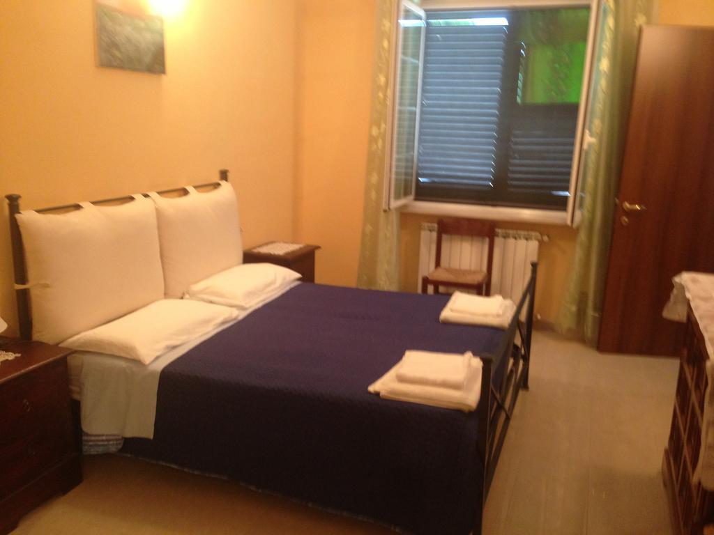 Villa Naclerio Sarzana Phòng bức ảnh